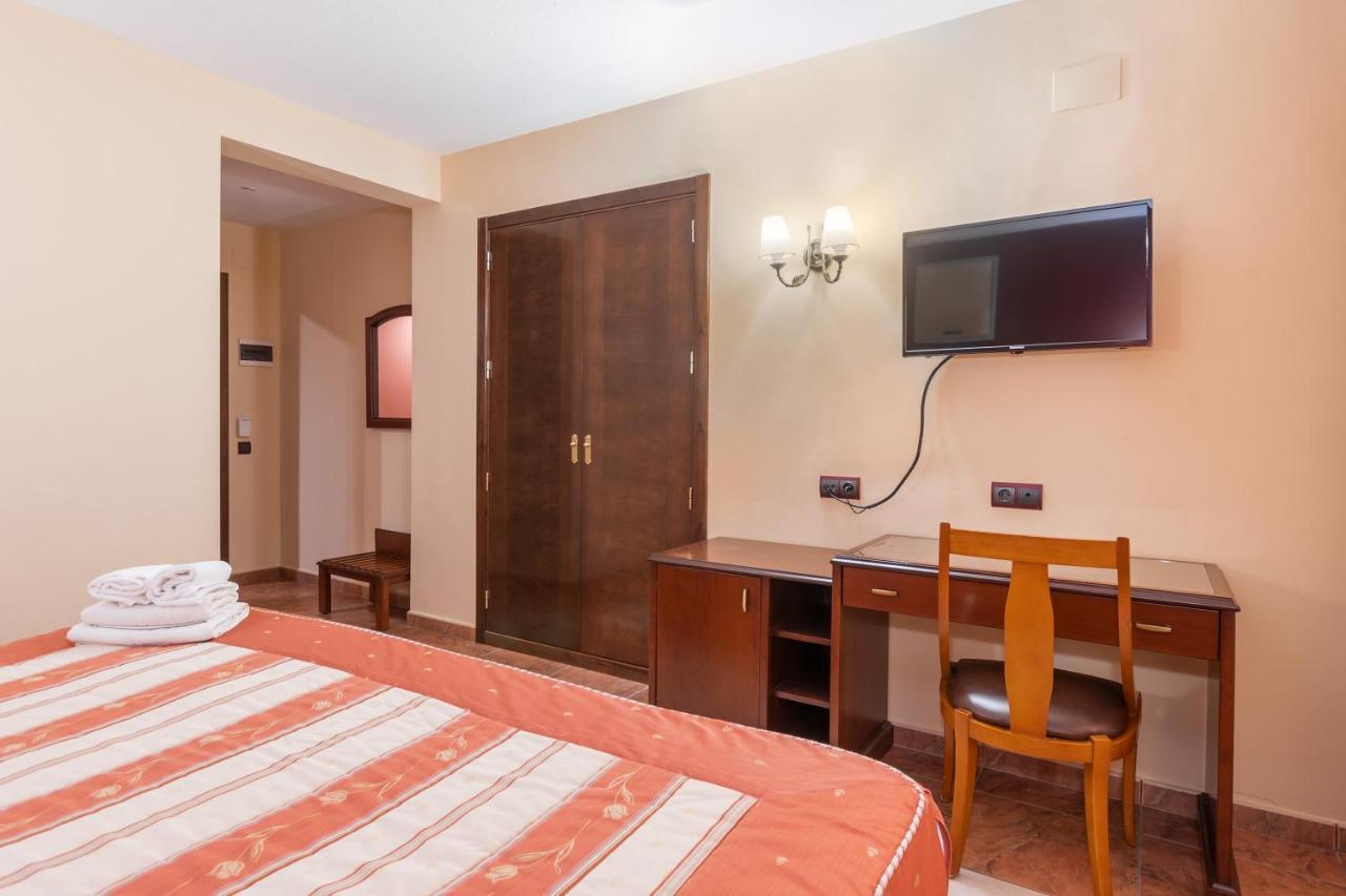Hotel Puerta De Javalambre 拉普拉蒂沃韦德 外观 照片