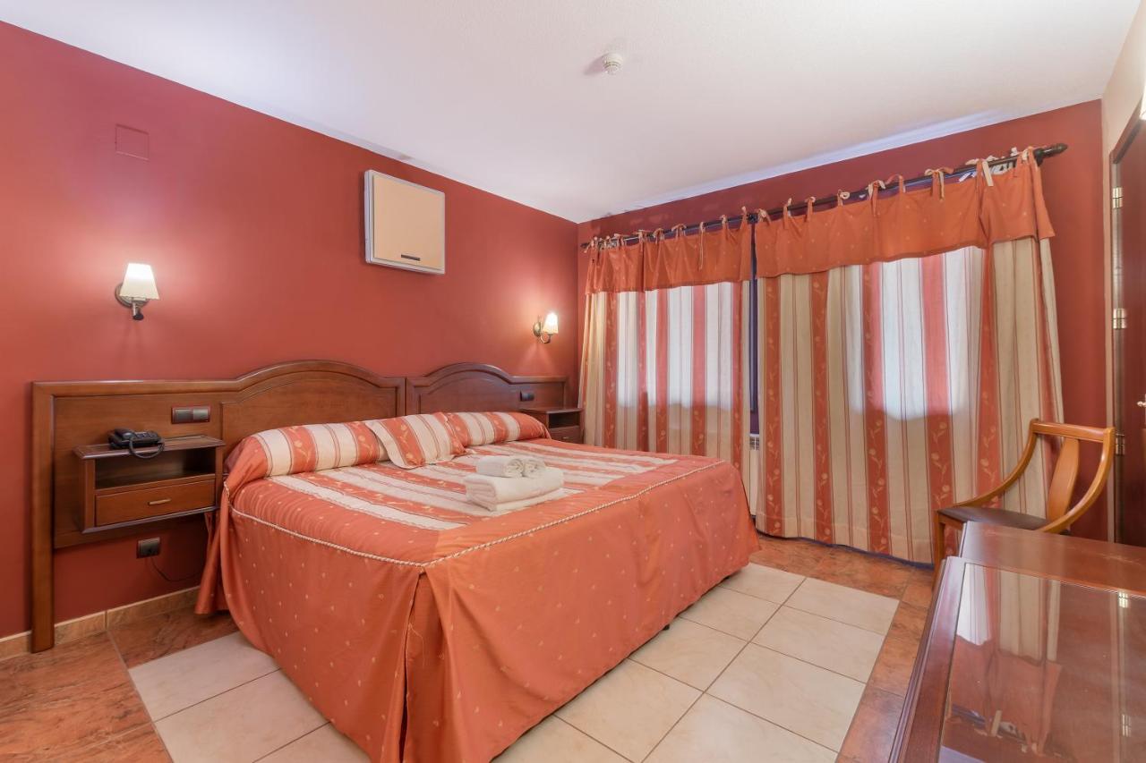Hotel Puerta De Javalambre 拉普拉蒂沃韦德 外观 照片