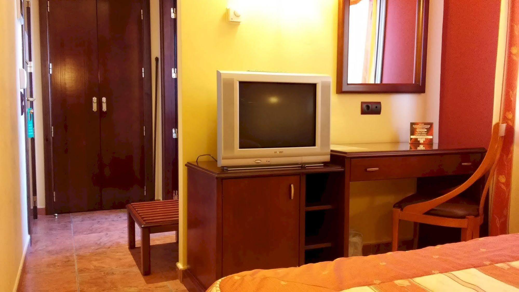 Hotel Puerta De Javalambre 拉普拉蒂沃韦德 外观 照片