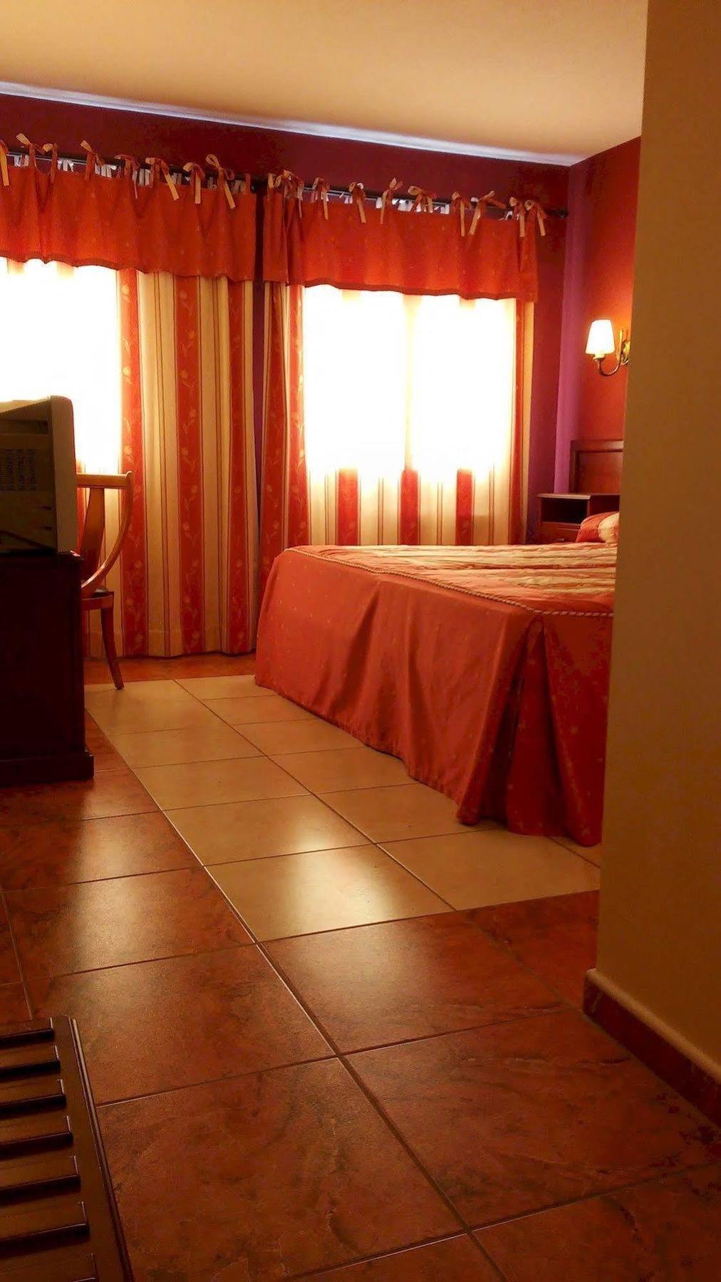 Hotel Puerta De Javalambre 拉普拉蒂沃韦德 外观 照片